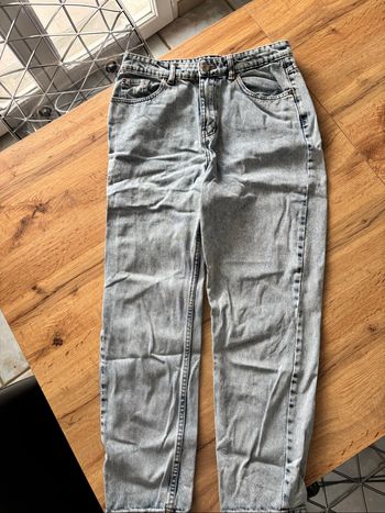 Jean mum taille haute Primark taille 38 bleu délavé