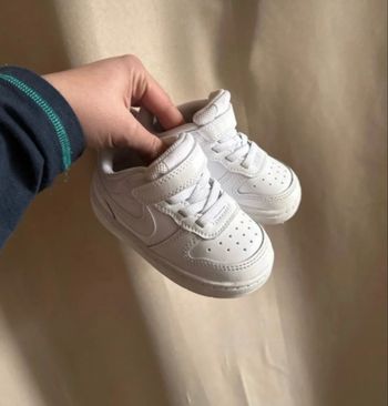 Basket Nike taille 22