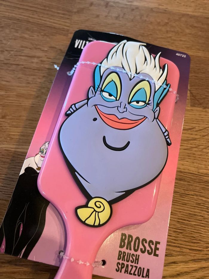 Idée cadeau 🎁 Brosse à cheveux Neuve Disney Villains Ursula dans la petite sirène - photo numéro 4