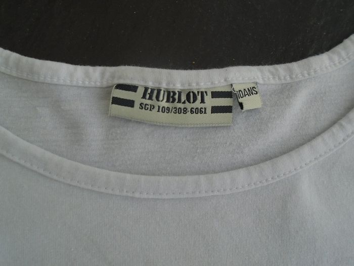 Superbe tee-shirt marin fille 10 ans Hublot - photo numéro 4