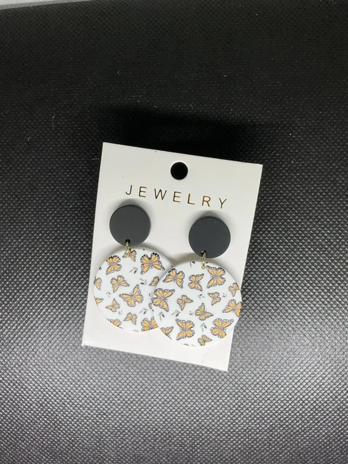 Boucles d’oreilles n°68 neuve