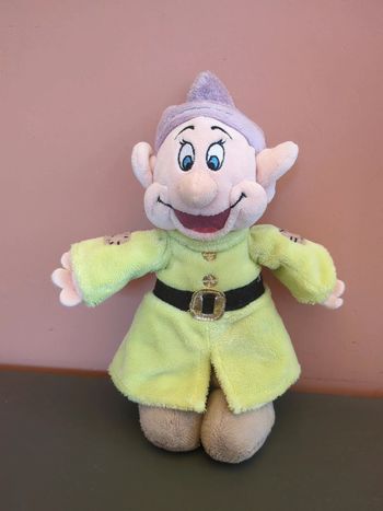 peluche Disneyland Paris Simplet