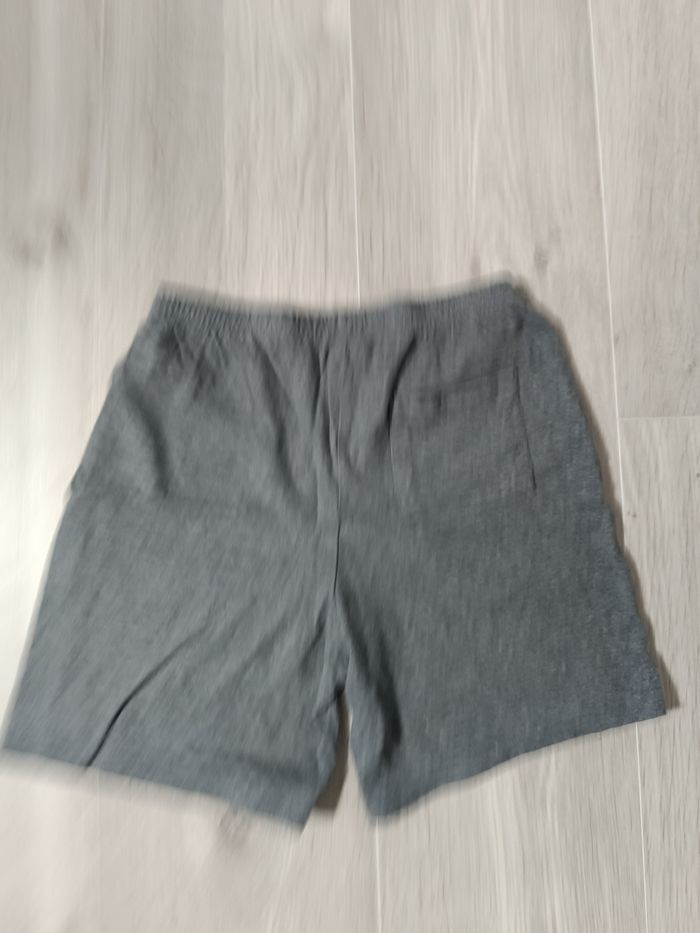 Bermuda 8-9 ans - photo numéro 3
