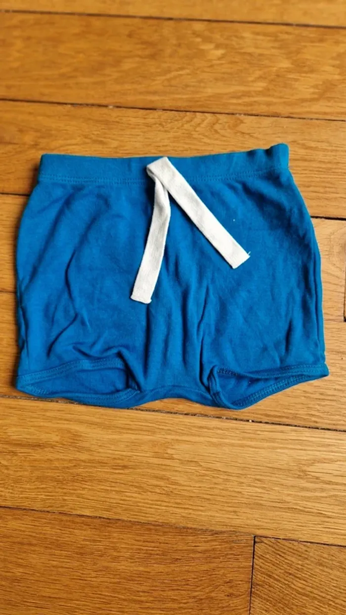 Short bleu Petit Bateau - 12 mois