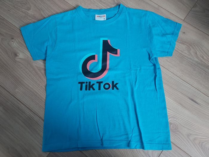 lot T.Shirt fille 10 ans - photo numéro 6
