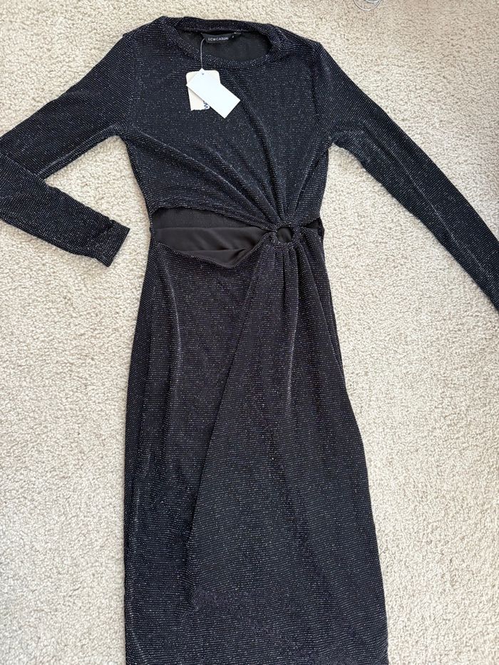 Robe noir  à paillette - photo numéro 3