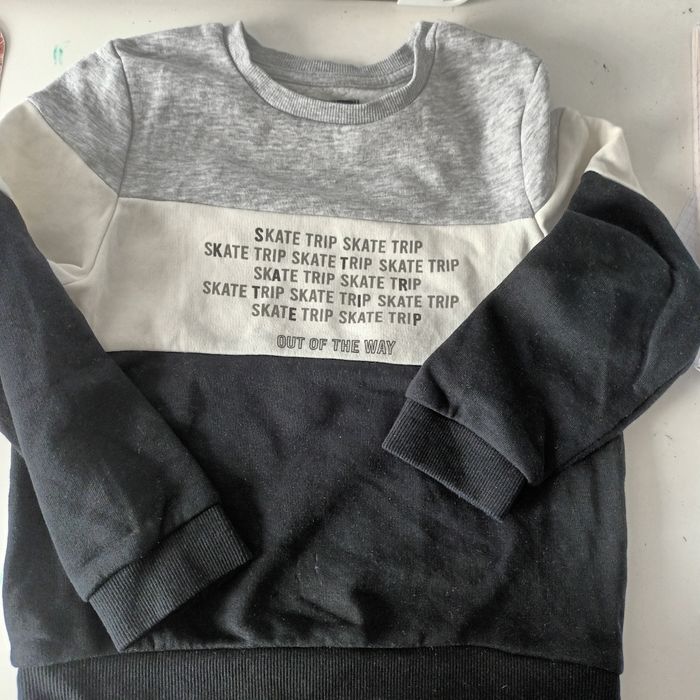 Sweat garcon  6ans