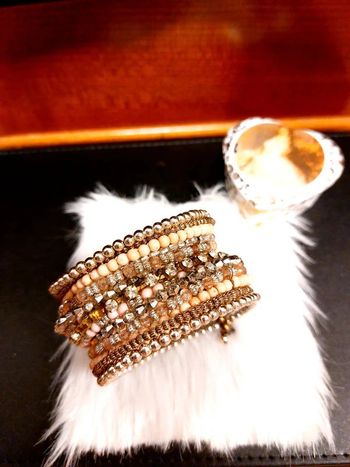 Magnifique bracelet manchette de perles de rocailles, style vintage bohème