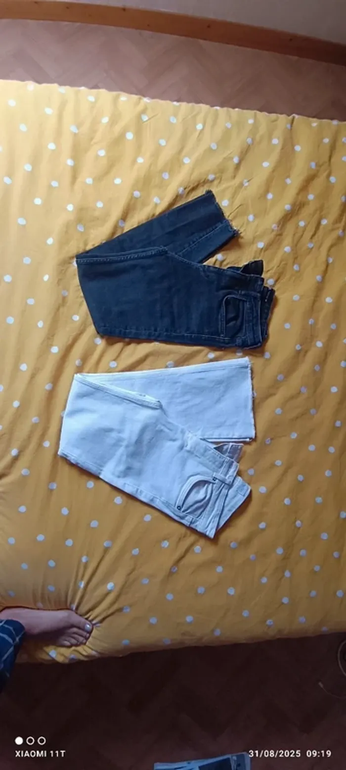 2 jean Zara lot jean Zara noir blanc 36 slim patte d'éléphant