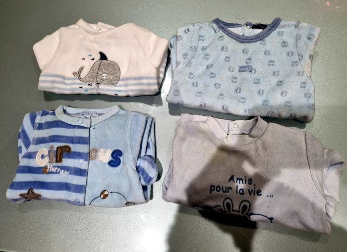Pyjamas + body - photo numéro 2