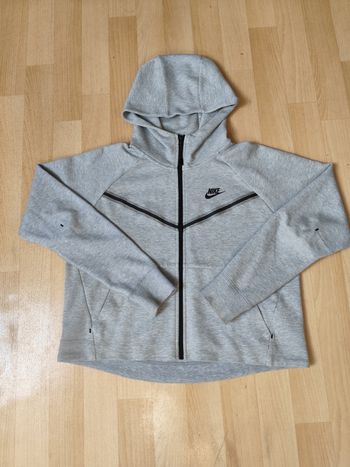 Zip gris Nike tech 