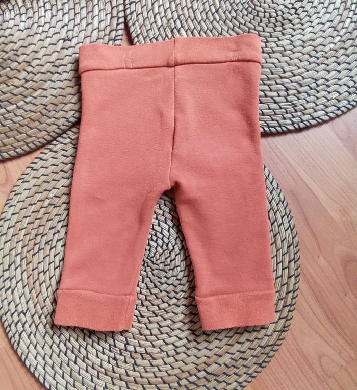 Ensemble pantalon + body + chapeau DPAM 3 mois - photo numéro 4