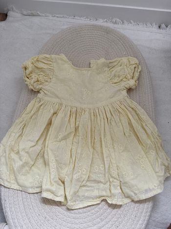 Robe jaune