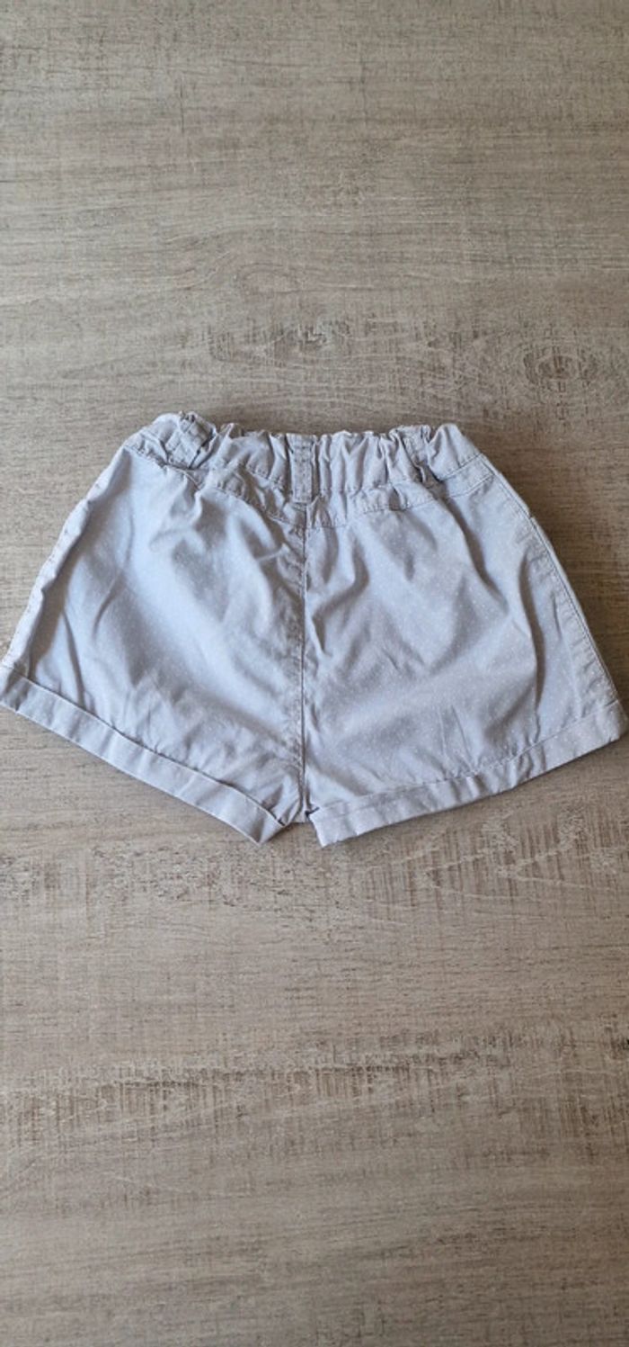 Short gris clair obaibi 86 - photo numéro 2