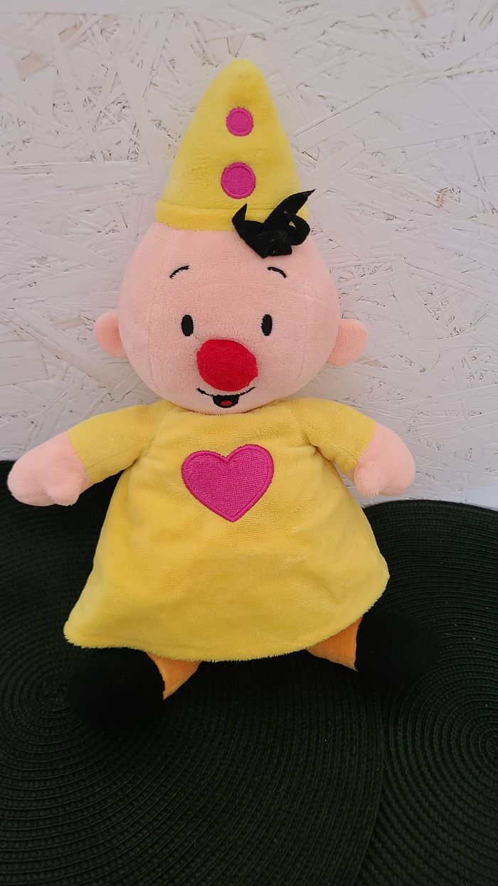 PELUCHE STUDIO 100 JAUNE DOUX BUMBA LE CLOWN - photo numéro 2