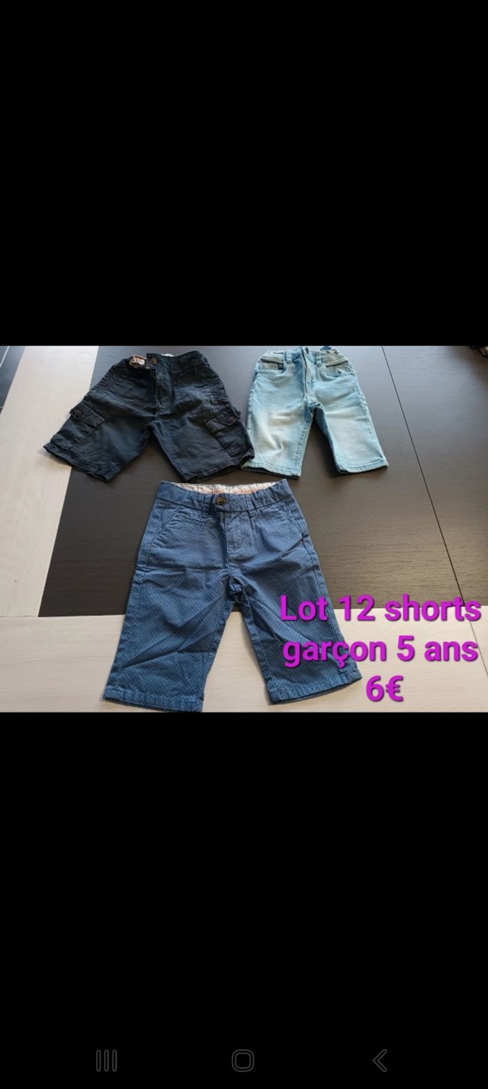 Lot 12 shorts garçon 5ans