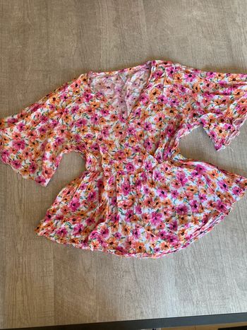 Blouse fleurie manches papillon – taille S femme