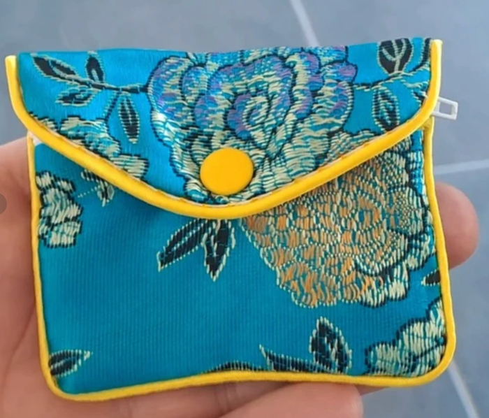 Créoles 30 mm carrées plaquées or 14 carats - photo numéro 2