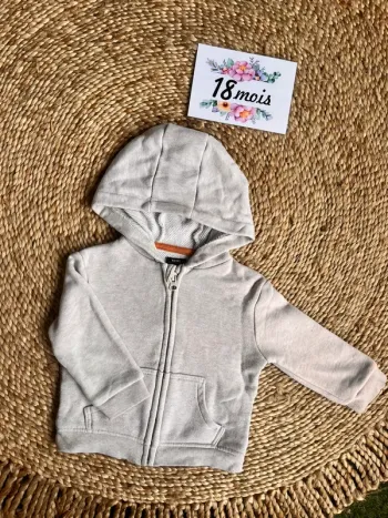 Sweat à capuche avec zip kiabi 18 mois