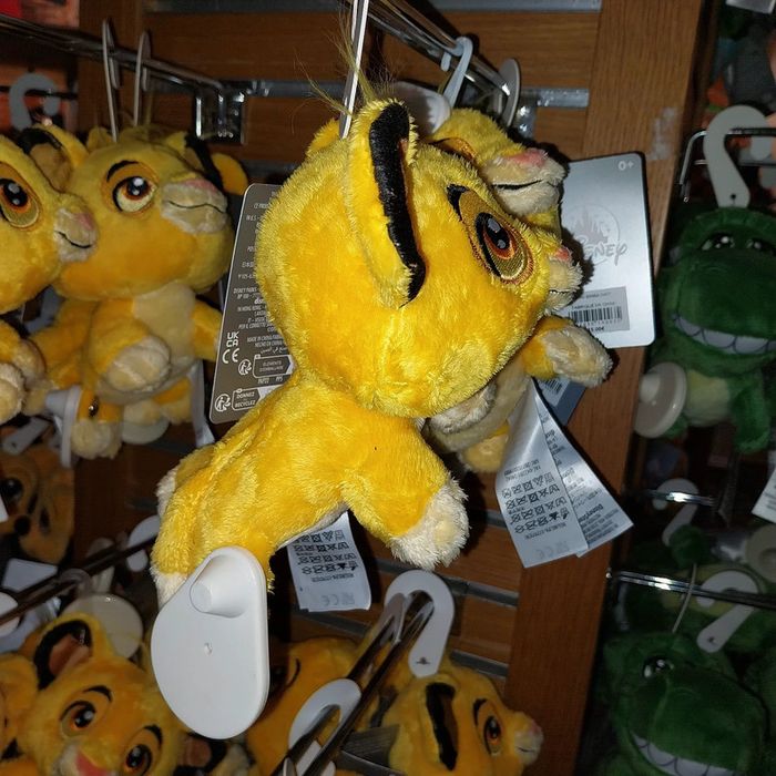 Pick-up Simba Naïf Disney - photo numéro 3