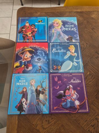 Lot de 6 livres Disney - Collection Les Grands Classiques : Pinocchio, Cendrillon, Reine des neiges, Aladdin, les indestructibles