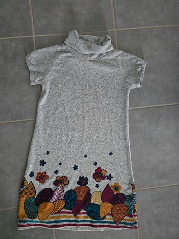 Robe pull manches courtes