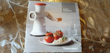 Hachoir tupperware