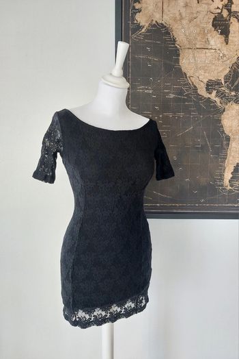 Robe noir en dentelle XS 34