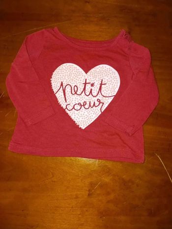 Tee-shirt petit cœur  3 mois in extenso