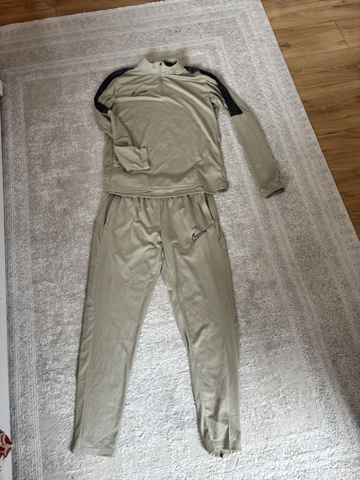 Ensemble Nike taille M