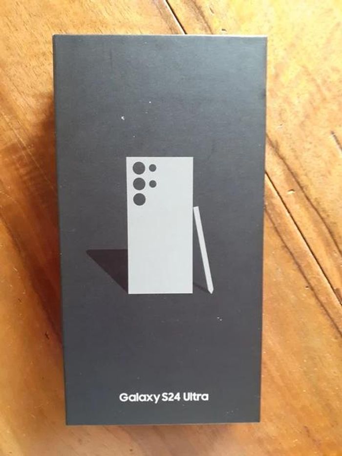 Samsung Galaxy S24 Ultra 256 Go Ram / 12 Go / 1To Gris Titane 5G Neuf - photo numéro 3