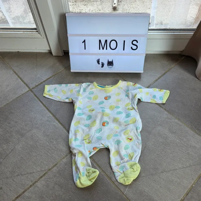 Lot vêtements 0 / 1 mois - photo numéro 14