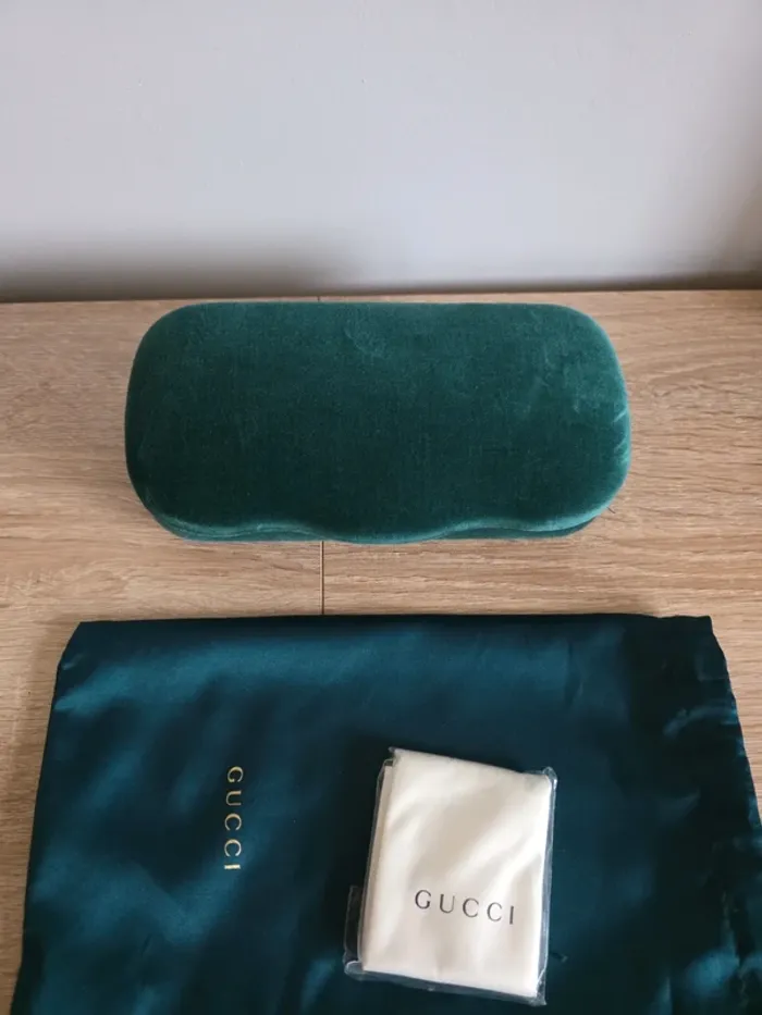 Étui à lunettes neuf Gucci - photo numéro 2