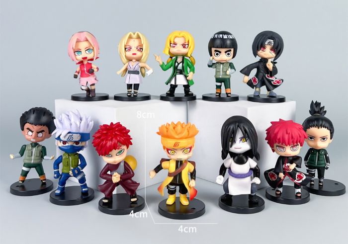 Lot de 12 figurines Naruto. Neuf