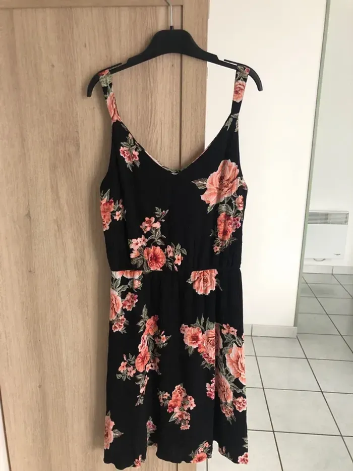 Robe avec motif floral