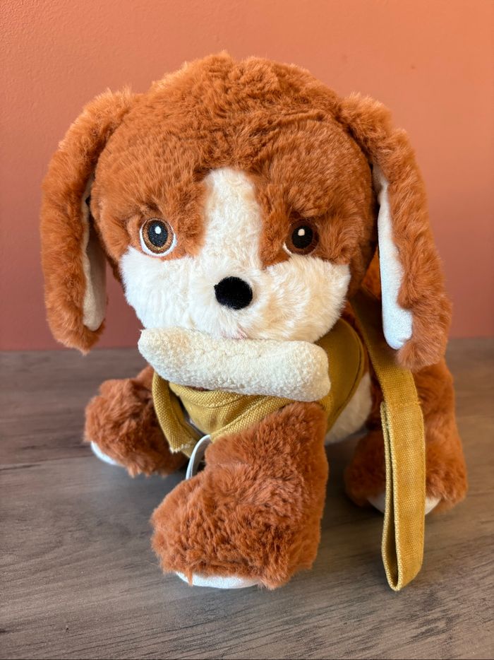 Chien Olli Ella