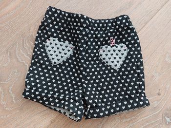 Short à motifs