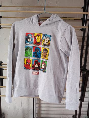 Pull à capuche