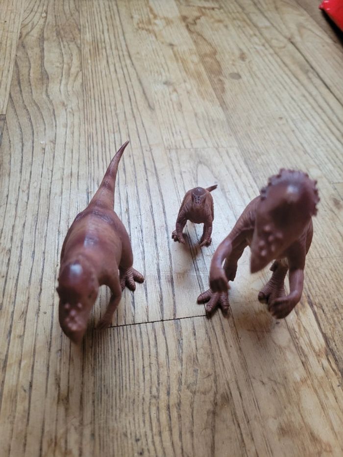 Lot de 19 figurines dinosaure + 1 figurine crocodile - photo numéro 5