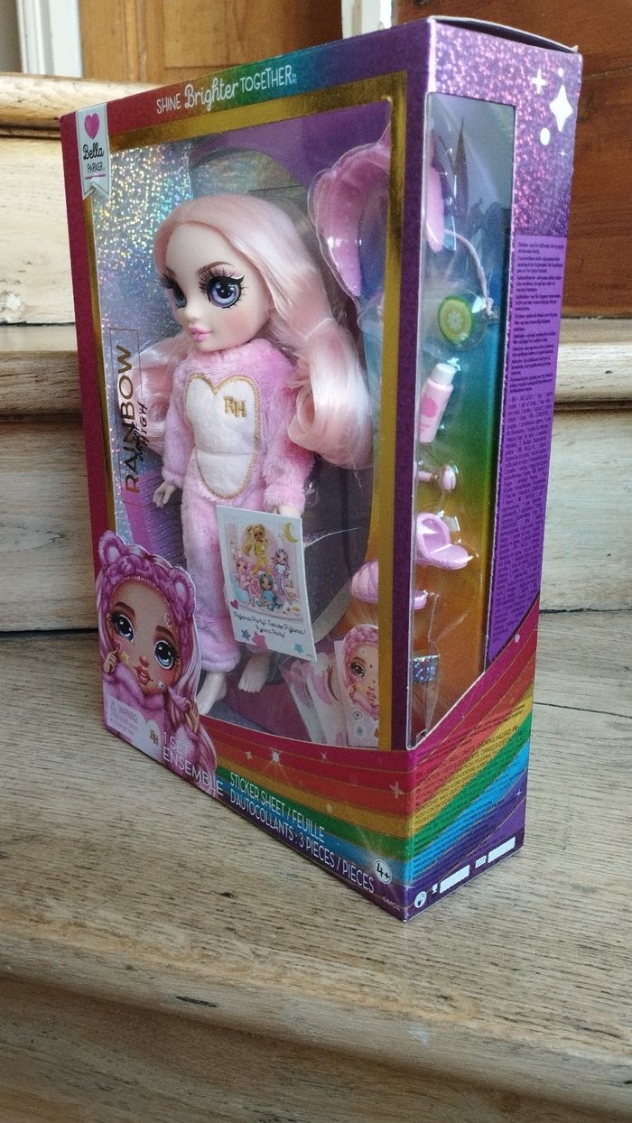 Bella junior rainbow high - photo numéro 4