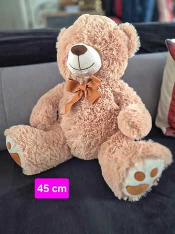 Gros nounours en peluche 45 cm