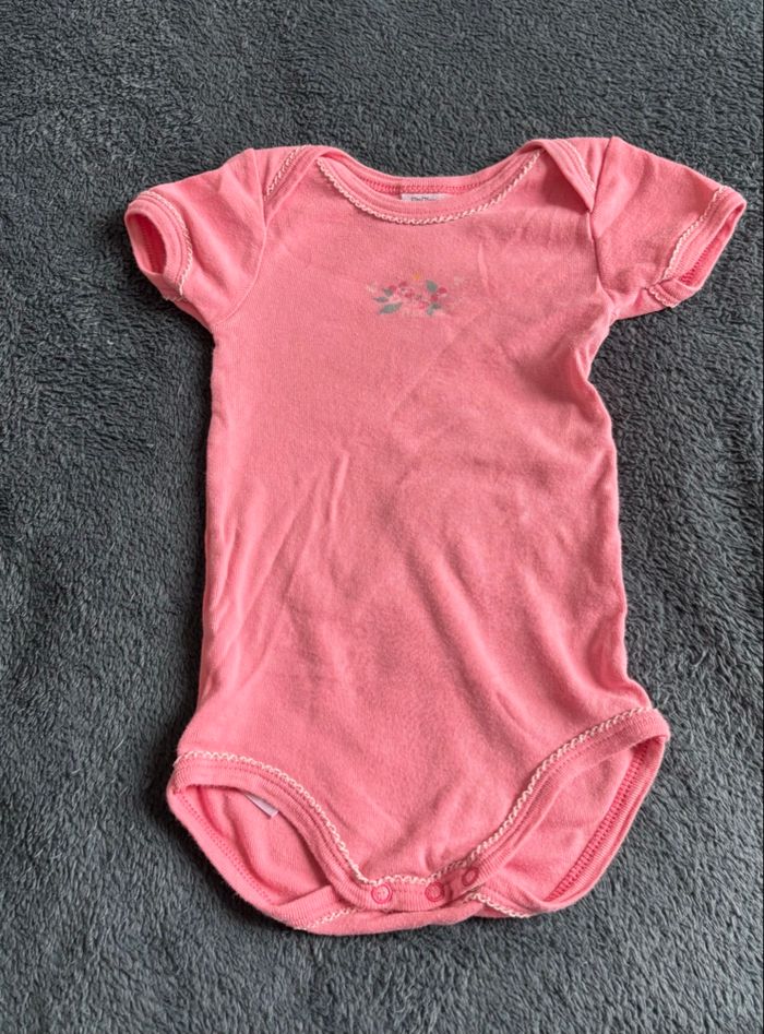 Lot de trois body manches courtes, 12 mois, 74 cm - photo numéro 2