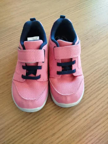 Baskets taille 26