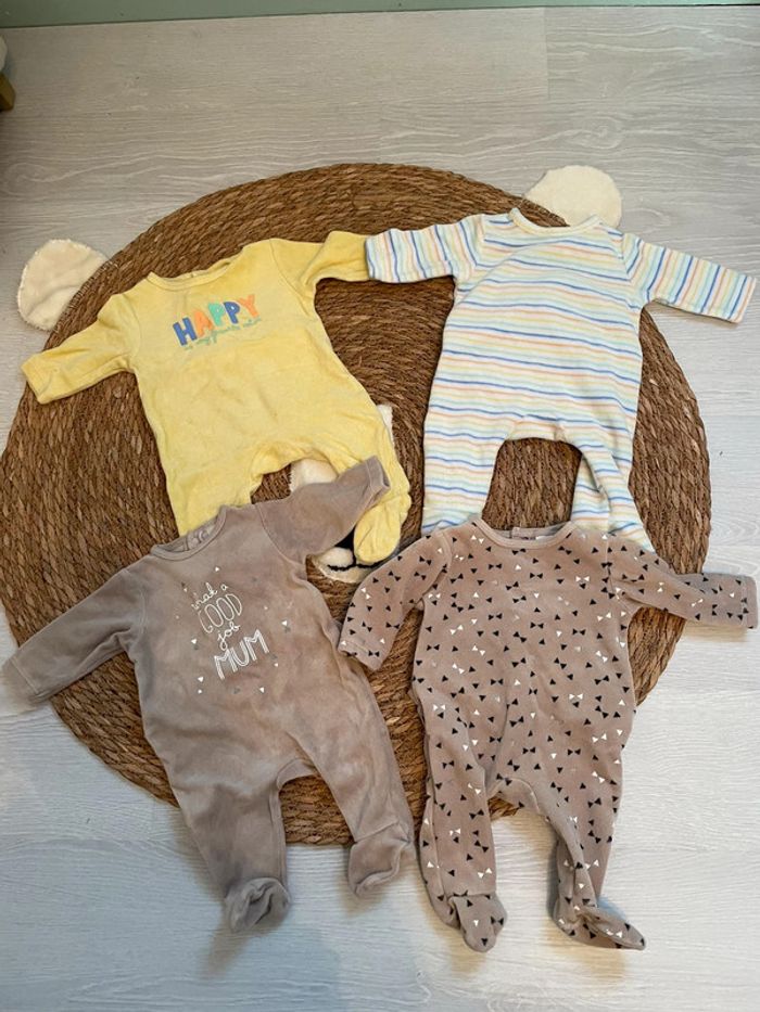 4 grenouillère - photo numéro 2