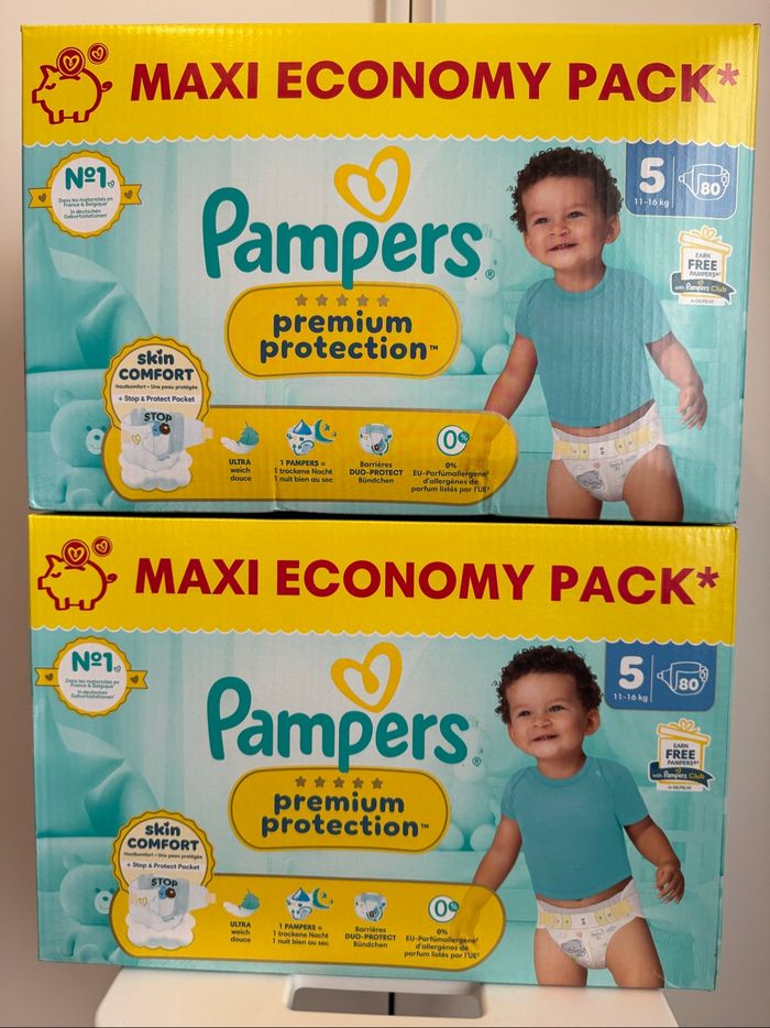 160 couches Pampers premium protection taille 5