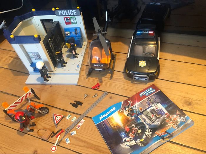 Playmobil commissariat 70326 - photo numéro 2