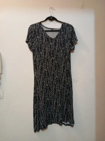Robe mi longue legere blanc/noir taille M
