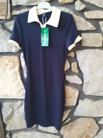 Robe femme bleue marine et blanche