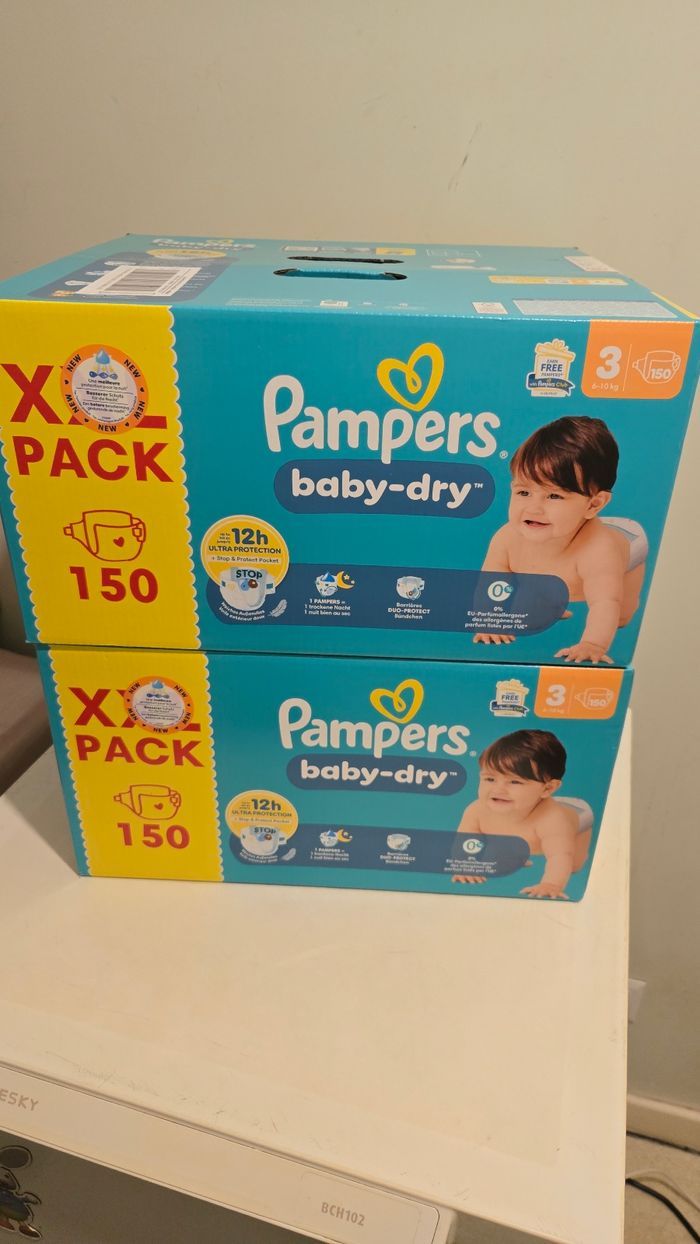 300 couches pampers baby dry taille 3