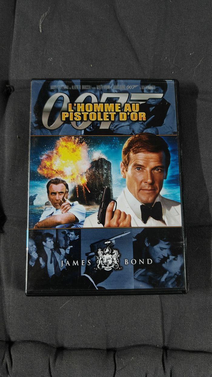 DVD - James Bond 007 - L'Homme au pistolet d'or